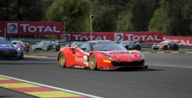 Assetto Corsa vs Assetto Corsa Competizione